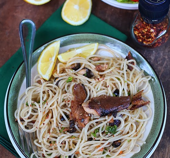 Tinapa Aglio e Olio